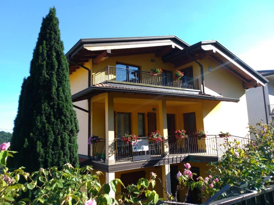 B&B MiraValle Scanzorosciate Esterno foto